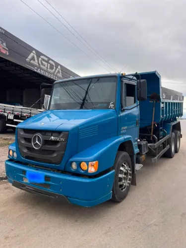 Vende-se Caçamba Atron 2324 Ano 15/16
