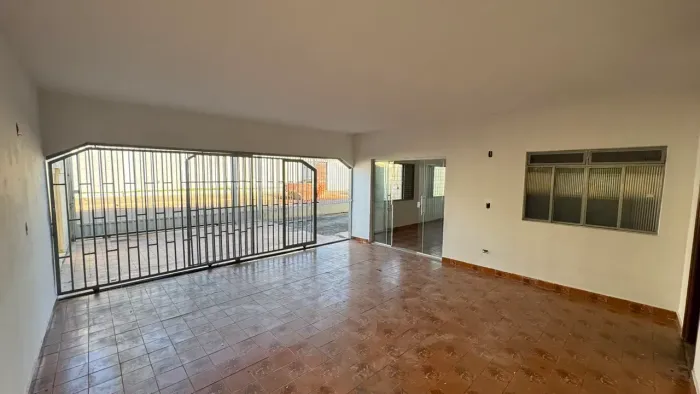 Casa disponível aluguel 03Qts.(01 Suíte) Setor Sudoeste - Goiânia - GO