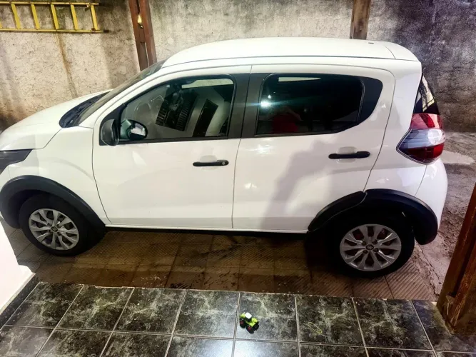 Fiat Mobi Like 1.0 Fire Flex 5P. 2021