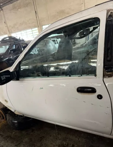 Porta Lateral Esquerda Ford Courier 2012