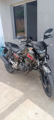 Vende-se Titan 2025/2026