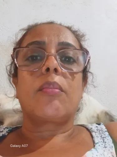 Boa Noite eu trabalho como babá na minha residência quem tive precisando estou disponível