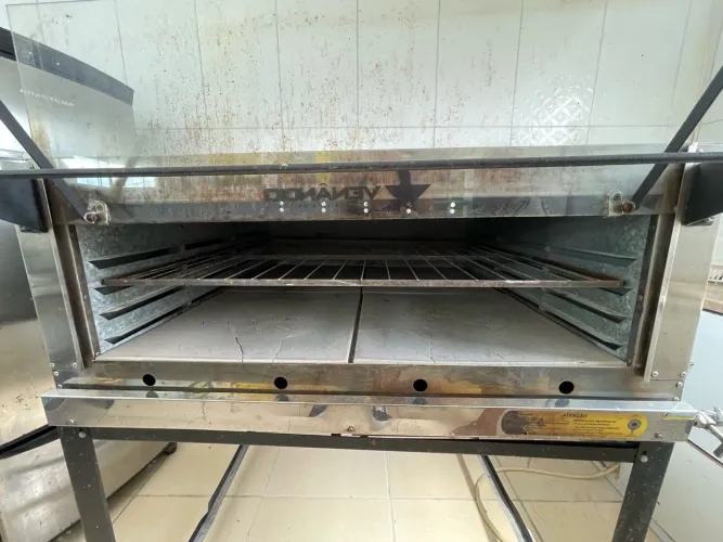 Forno pizza 4