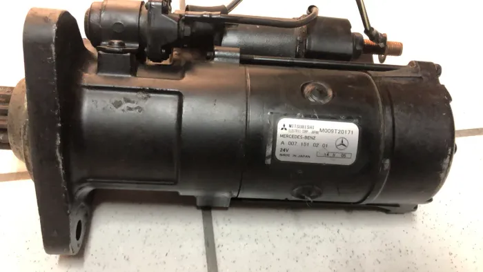 Motor de arranque original Mercedes Benz axor ls 2540/44