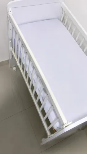 Mini berço com colchão 