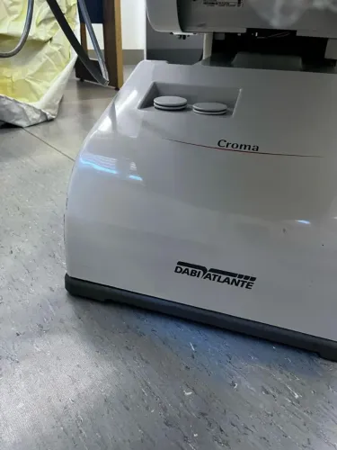 Cadeira de dentista semi nova 