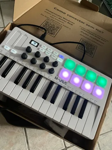 Teclado/controlador midi m-vave smk25