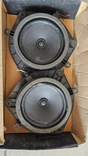 Par de Alto-Falantes Automotivos Originais - Usados<br>P