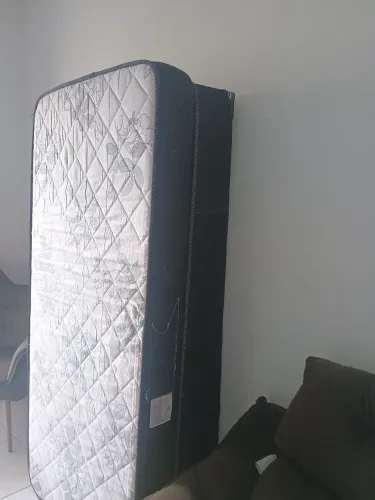 Cama de solteiro box com colchão 
