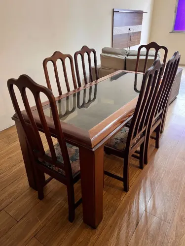 Mesa de jantar de madeira maciça - Mogno | 6 lugares