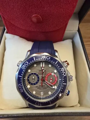 Omega Seamaster Diver 44m pulseira silicone azul