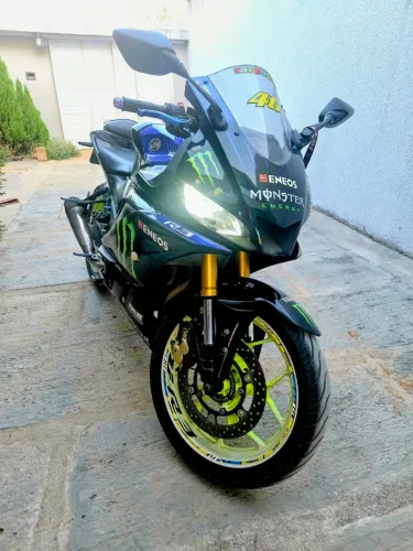 Yamaha YZF-R3 Monster Energy 2021 - Apenas 15.500km / Impecável + Bônus