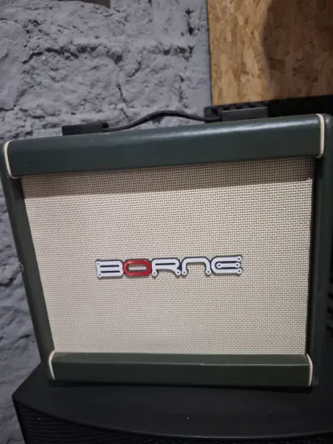 CUBO AMPLIFICADOR BORNE F60 - VERDE RETRÔ