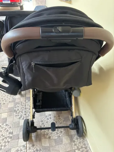 Carrinho de bebê leona 2
