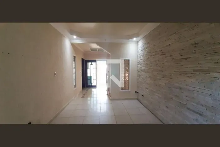 Casa à Venda - Vila Yara, 3 Quartos, 550 m2