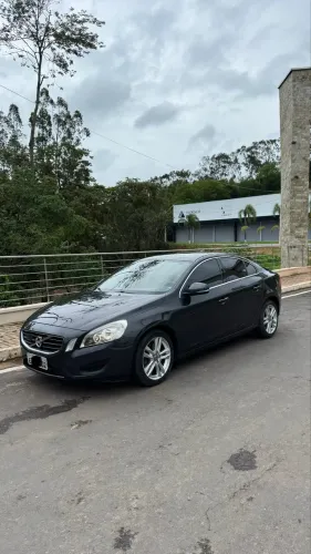 Volvo S60 T-5 2.0 240cv 4P 2011
