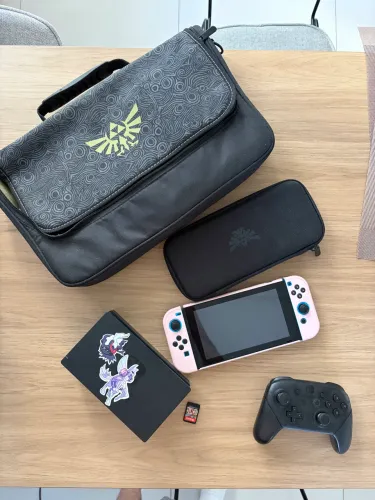 Nintendo Switch Original + Mario Kart 8 + Pro Controler + bolsa com case + Controle Zelda