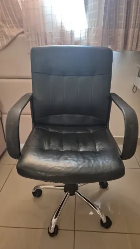 Cadeira de Escritório Presidente Giratória