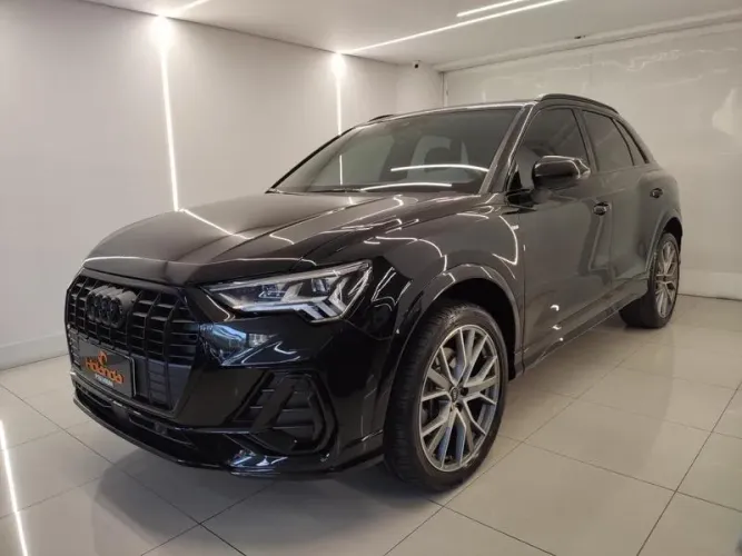 Audi Q3 Perf. Black 2.0 TFSI Tiptr. Quattro 2024