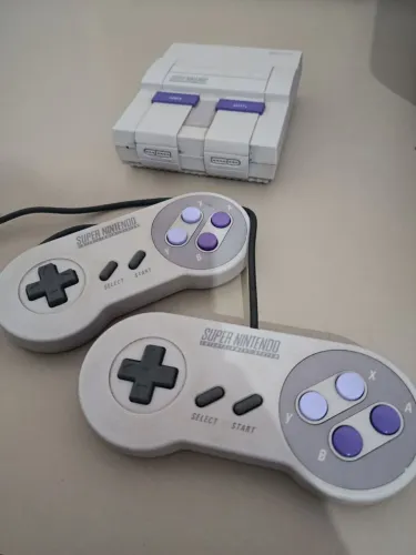 Super Nintendo Classic Edition Original (SNES Mini) - Com 21 Jogos na Memória<br><br>