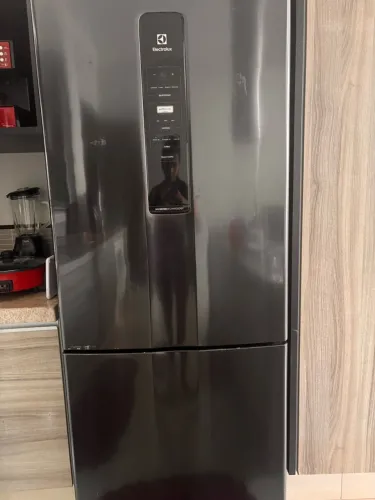 Geladeira Eletrolux inverter 490 LT