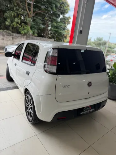 Fiat Uno Attractive 1.0 EVO Fire Flex 8V 5P 2021