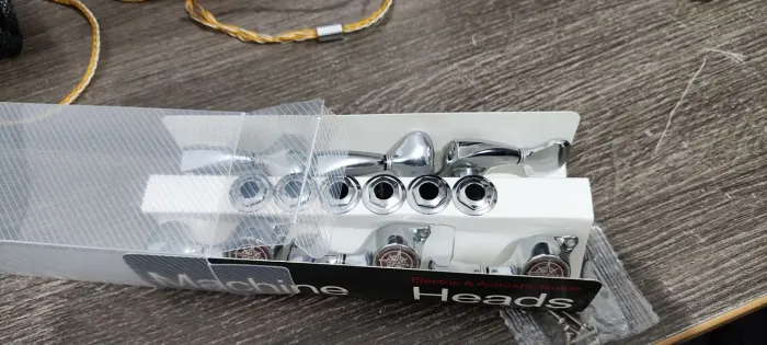 Tarraxas Guyker, guitarra e violão 3x3 novas na caixa