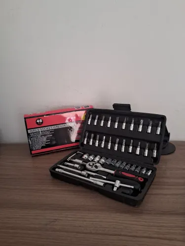 ? Kit jogo de soquetes e catraca 46 peças