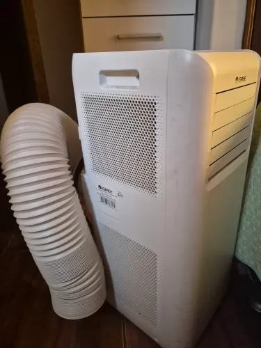 Ar-Condicionado Portátil Gree 12.000 BTUs - Excelente Estado