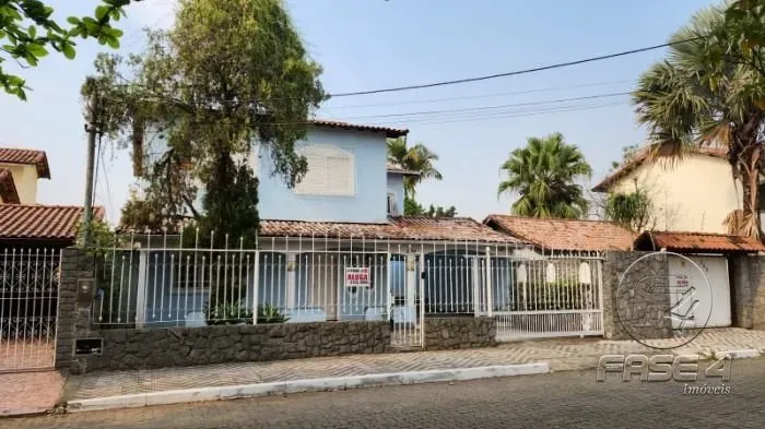 Casa na Vila Santa Isabel, Resende