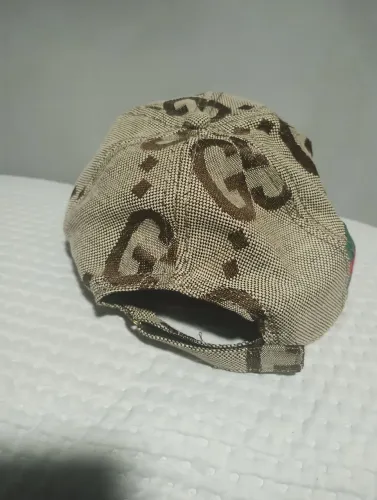 Boné Gucci modelo 2