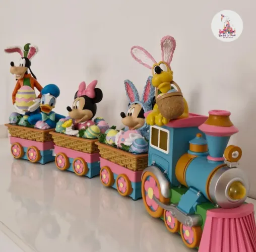 Estátua Mickey, Minnie, Pateta, Pluto, Donald Páscoa Decoração Luzes e Som