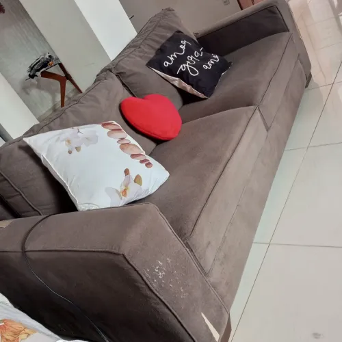 Vendo sofá de 3 lugares 