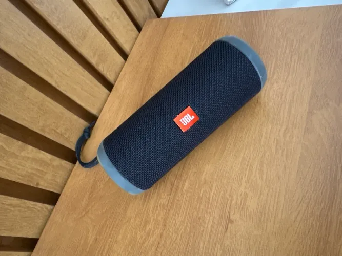 Caixinha jbl flip 3
