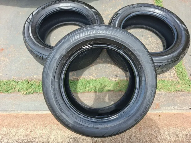 Pneus usados Ecopia 150 Bridgestone 215 60 R16 em excelente estado