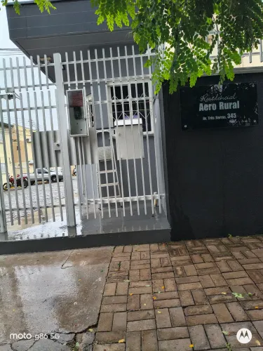 Alugo AP 2 quartos 1 banheiro