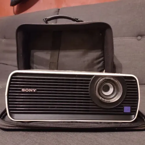 Projetor Sony funcionando em perfeito estado
