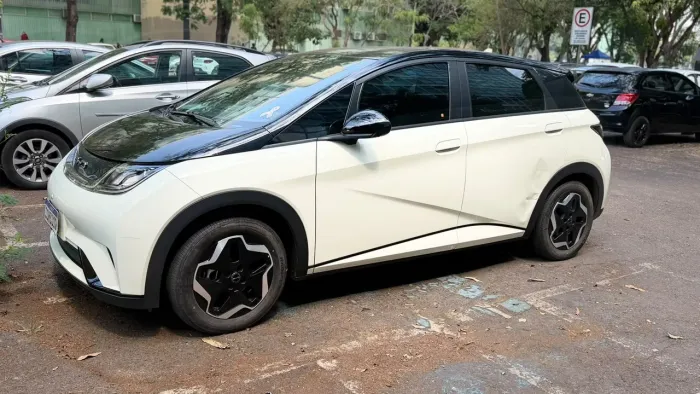 BYD Dolphin EV (Elétrico) 2024