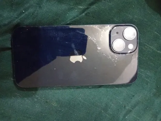 Vendo IPhone 14 com traseira rachada
