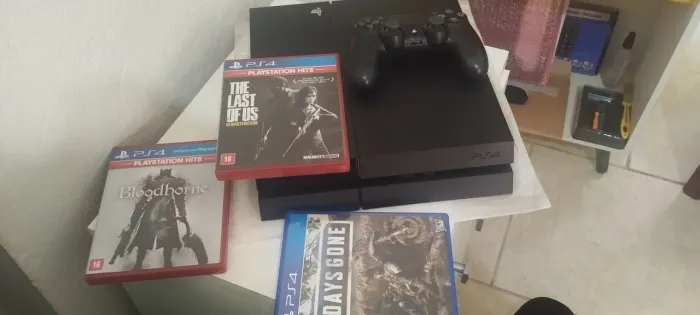 Console ps4 Fat 500gb 3 jogos e um controle