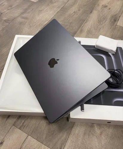 MacBook Pro M3 Max 16.2 polegadas 2023 48GB / 1TB