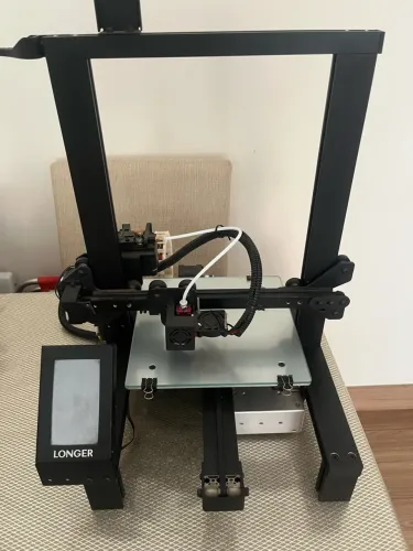 Impresso 3D LK4 pro com filamento