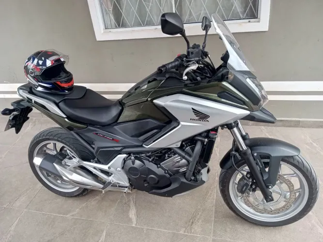 Vende se NC 750 abaixo da fipe