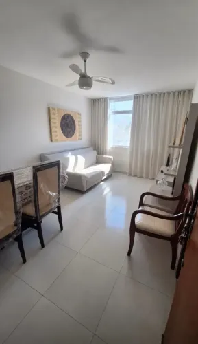 Apartamento em ponto privilegiado da praia do Forte