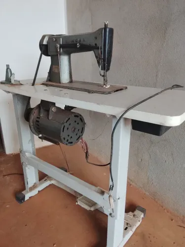 Vendo máquina de custura