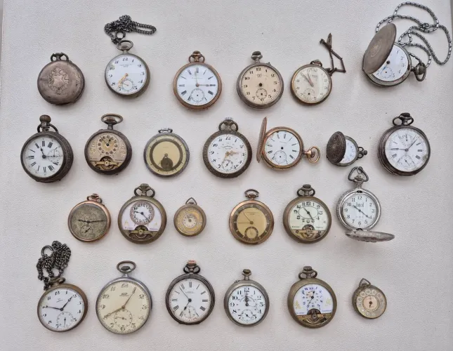 Lote 25 Relógios De Bolso Antigos Coleção Omega Hebdomas Tissot - Item de colecionador  