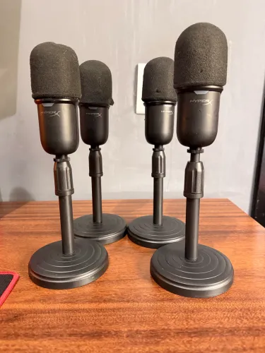 Microfone HyperX SoloCast (Kit podcast)