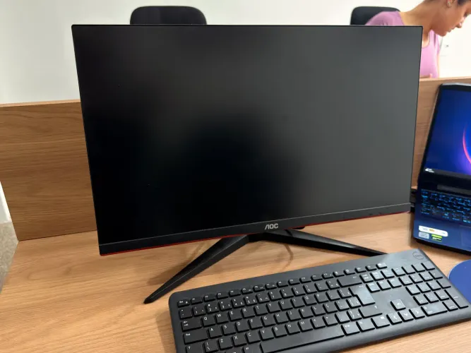 Monitor AOC hero 144hz 24p