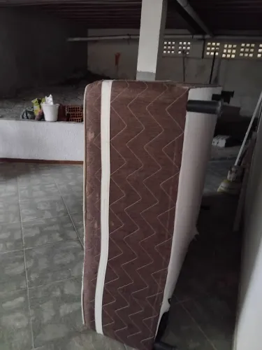 Cama box casal usada + boas condições de uso