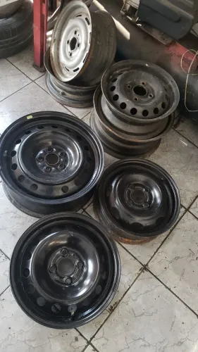 Vendo rodas diversos tipos 199 reais aceita cartao 